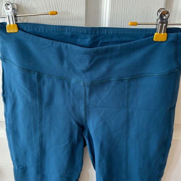 Prana capri leggings with decorative seams — turquoise size small - Picture 2 of 6